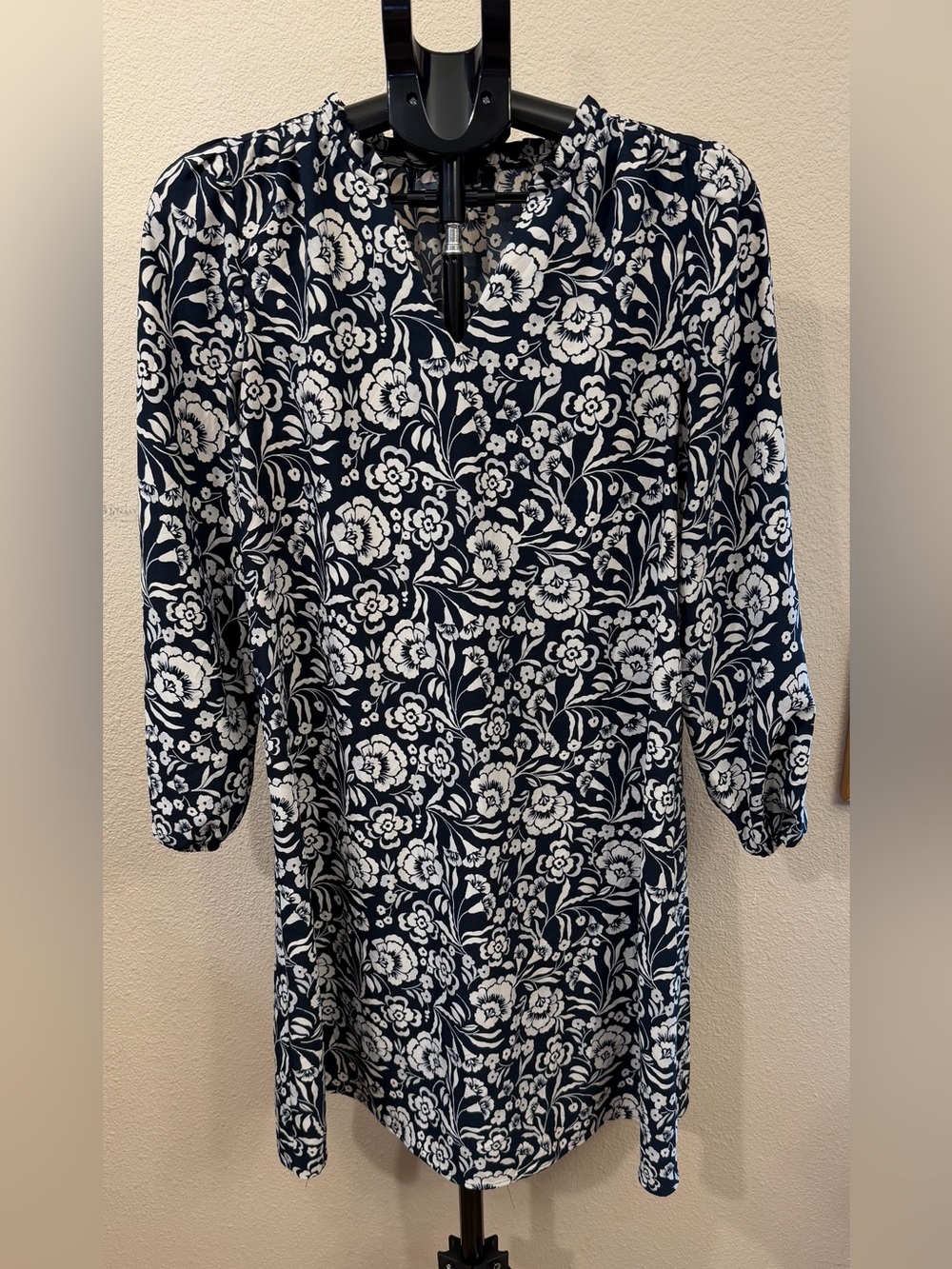 Ann Taylor Factory Navy and White Floral Shift Dress | Coastal Resortwear | S